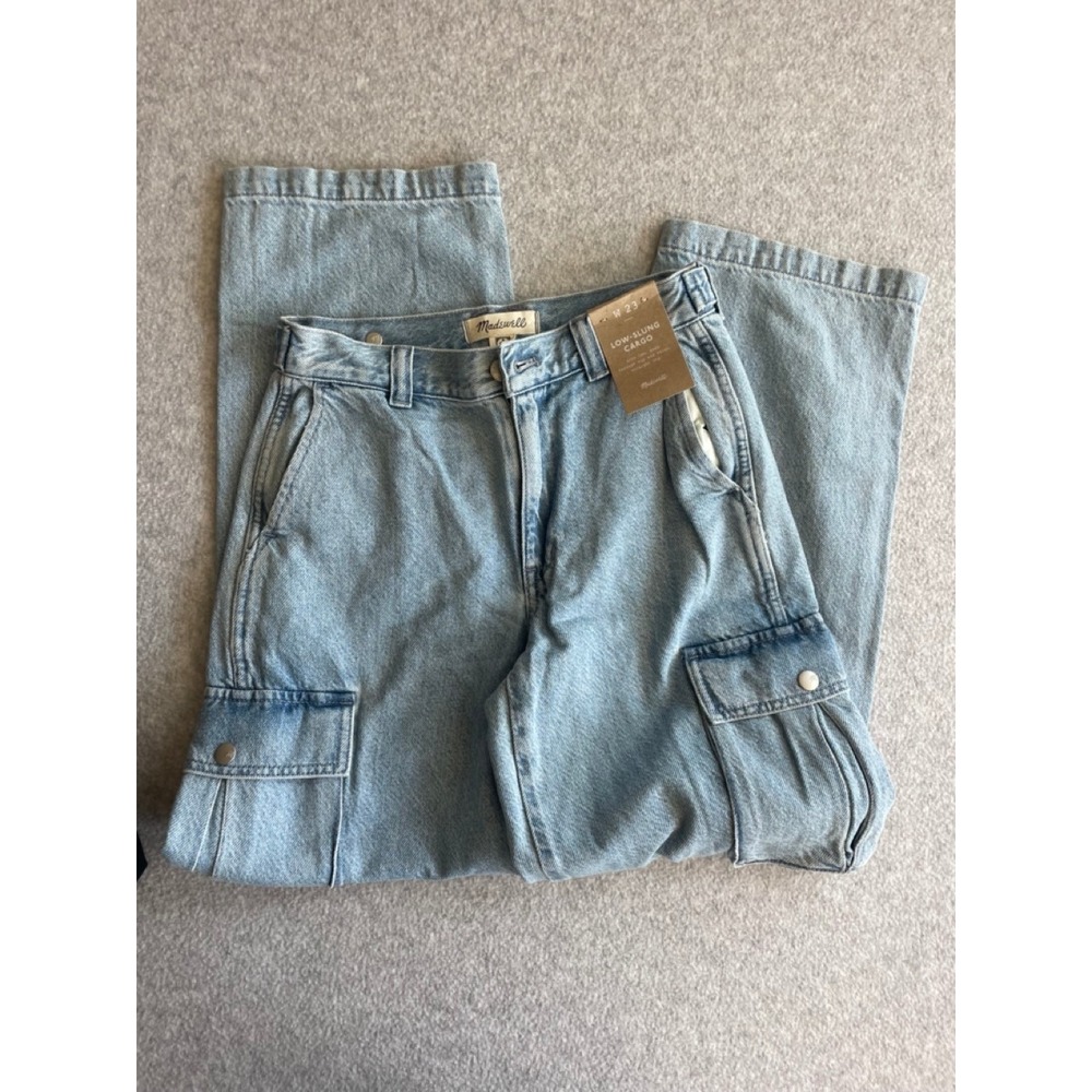 Madewell Low-Slung Cargo Jeans Light Wash Straight Leg Denim NK883 Size 23 NEW